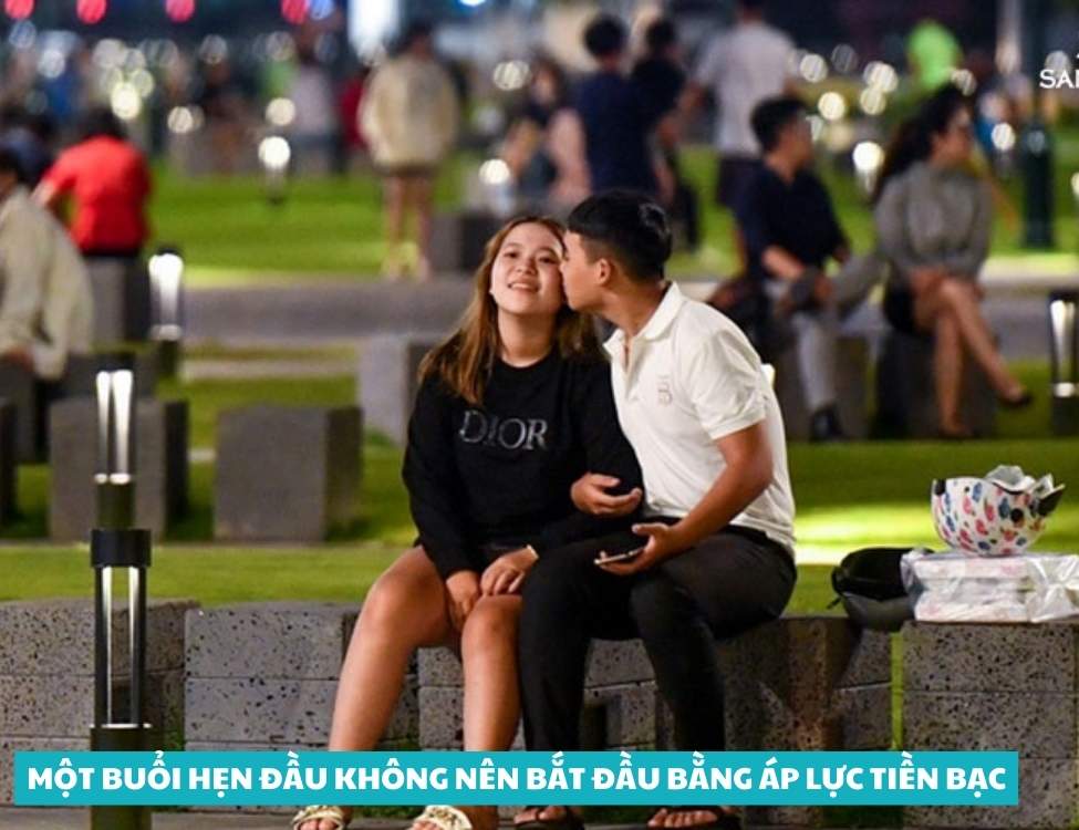 Một buổi hẹn đầu không nên bắt đầu bằng áp lực tiền bạc